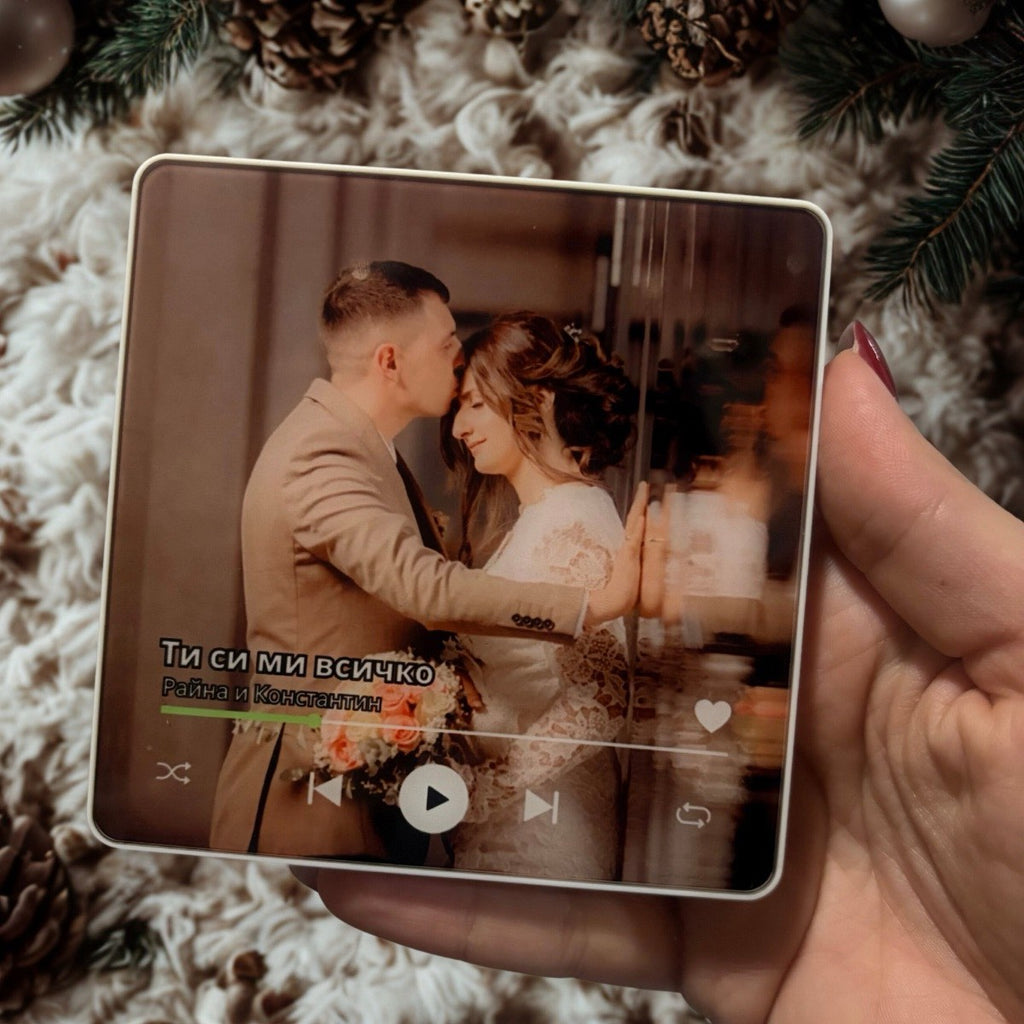 Персонализиран музикален магнит със снимка и любима песен